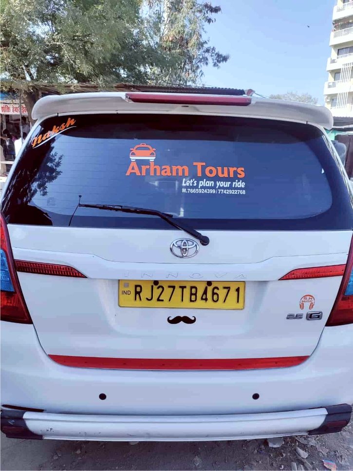 arham-tours-taxi-service-in-udaipur